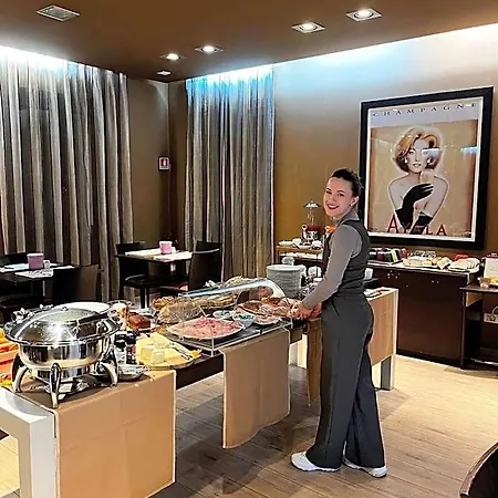 Hotel Fortyfive 3*